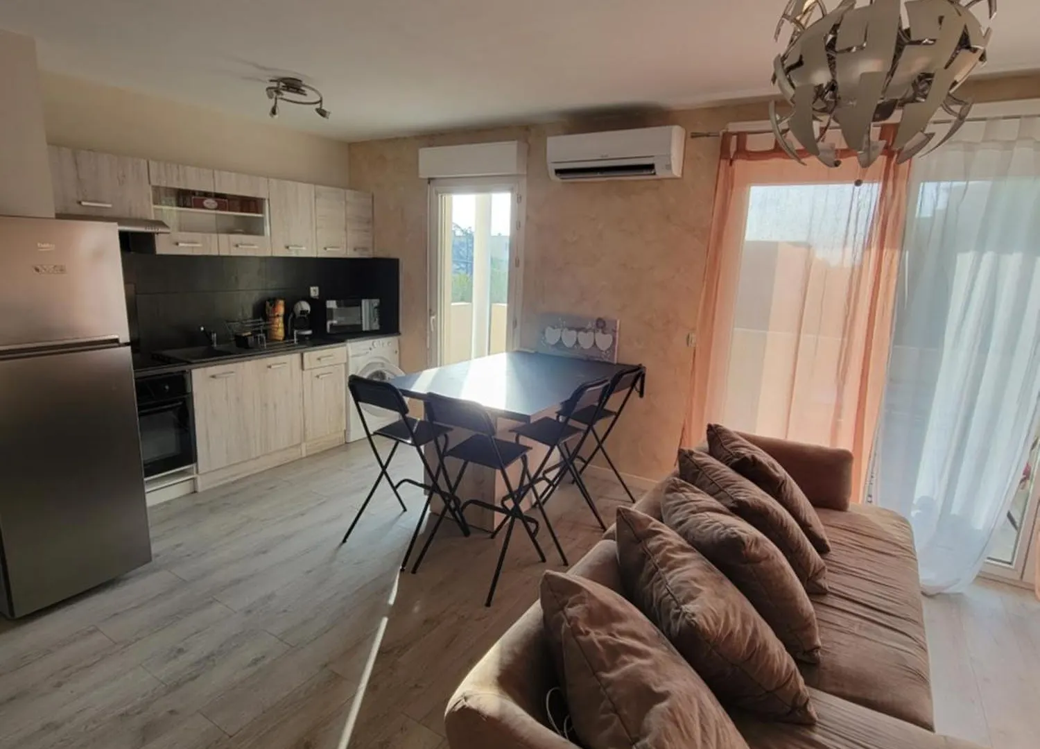 Location T2 Hyeres Piscine Daire Fransa